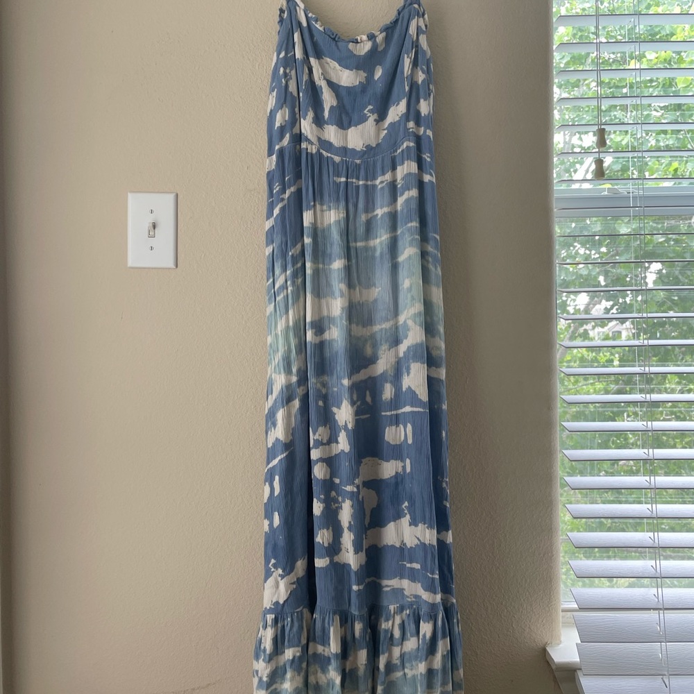 Long blue tie dye maxi dress